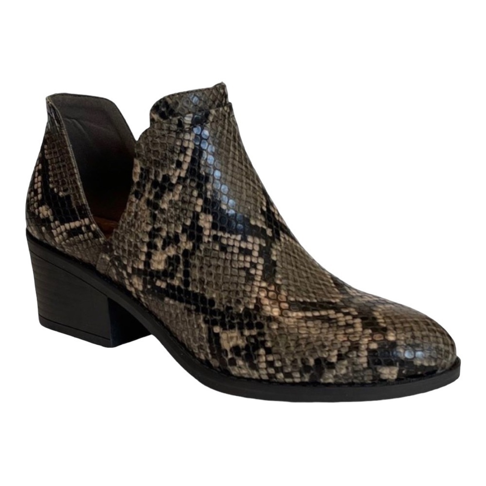 FERGALICIOUS | Wilder Womens Snakeskin Animal Print Ankle Boots Coffee Sz 5 NWT